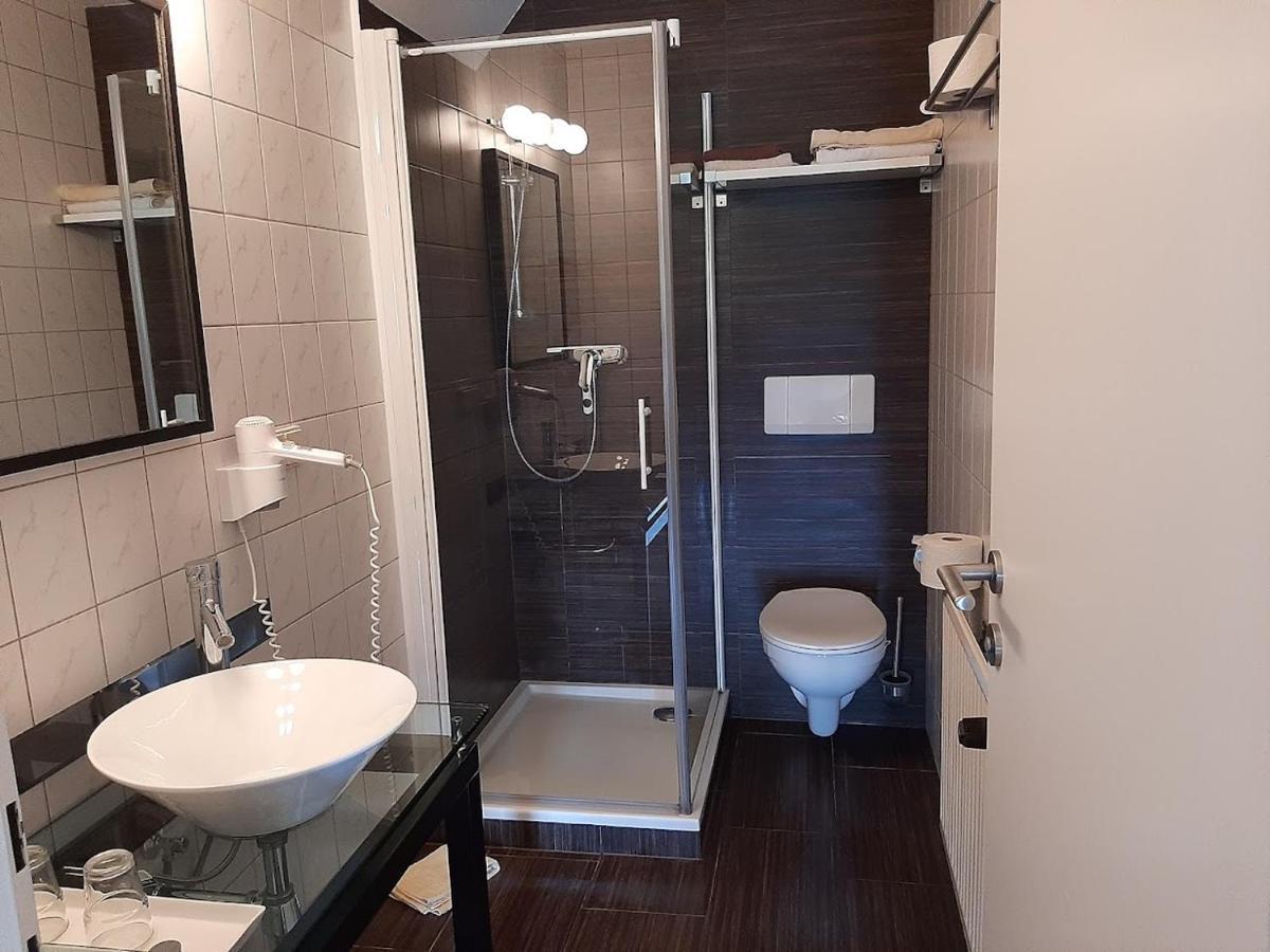 Апартаменты Ferienhaus Bluemel Inkl. Freier Strandbadeintritt Фельден-ам-Вёртер-Зе Экстерьер фото
