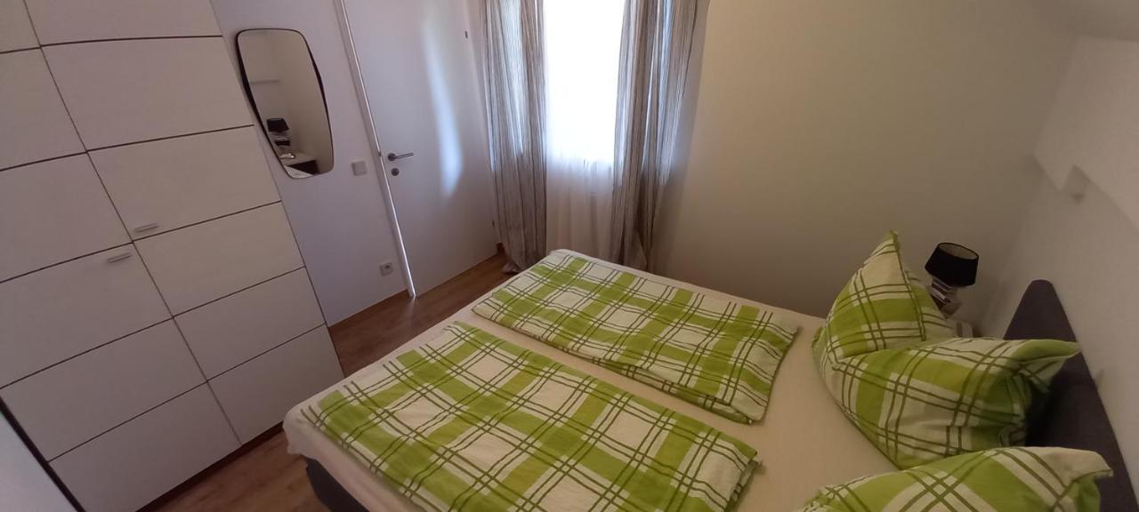 Апартаменты Ferienhaus Bluemel Inkl. Freier Strandbadeintritt Фельден-ам-Вёртер-Зе Экстерьер фото