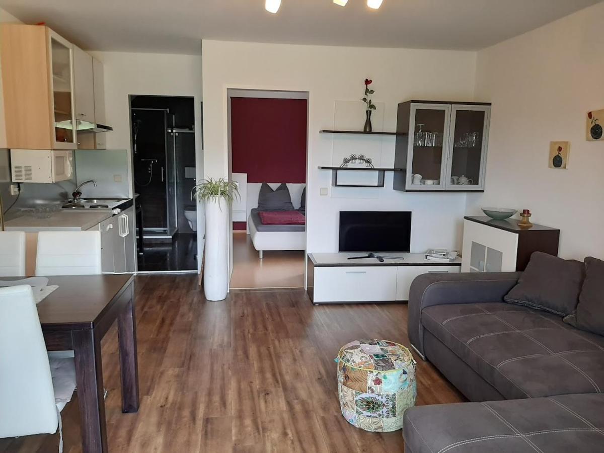 Апартаменты Ferienhaus Bluemel Inkl. Freier Strandbadeintritt Фельден-ам-Вёртер-Зе Экстерьер фото