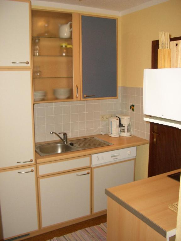 Апартаменты Ferienhaus Bluemel Inkl. Freier Strandbadeintritt Фельден-ам-Вёртер-Зе Номер фото